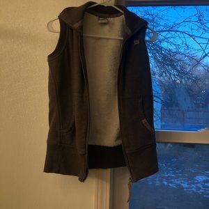 Nike vest